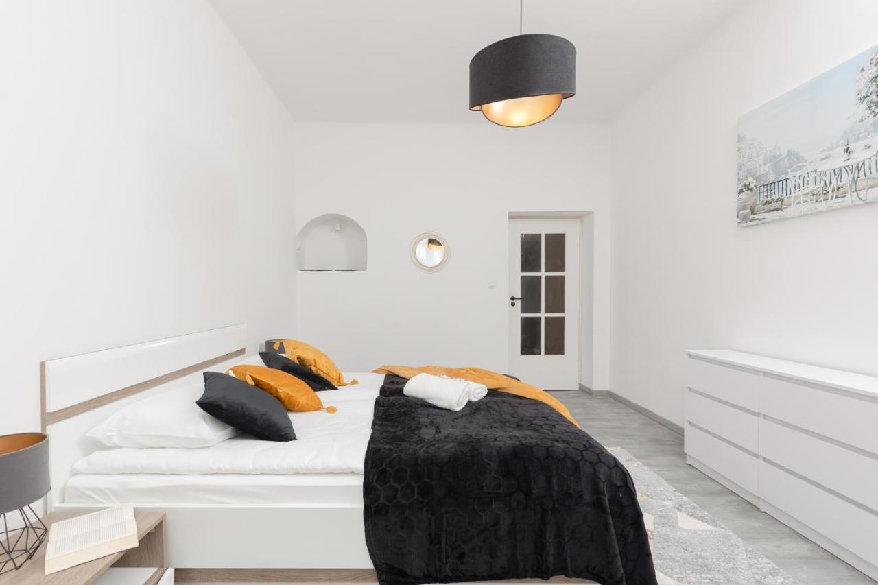 Metro Plac Wilsona Apartments Mickiewicza By Noclegi Renters Warsaw Ngoại thất bức ảnh