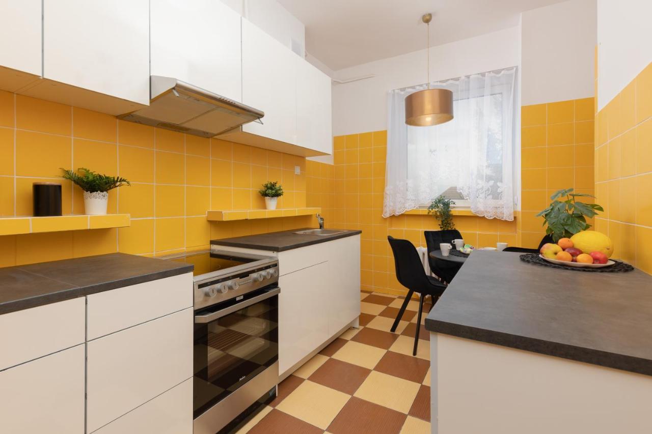 Metro Plac Wilsona Apartments Mickiewicza By Noclegi Renters Warsaw Ngoại thất bức ảnh
