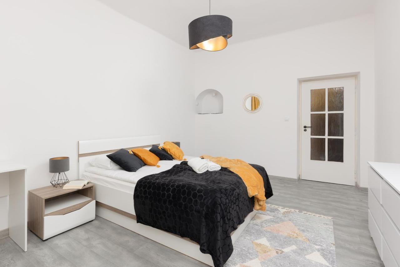 Metro Plac Wilsona Apartments Mickiewicza By Noclegi Renters Warsaw Ngoại thất bức ảnh